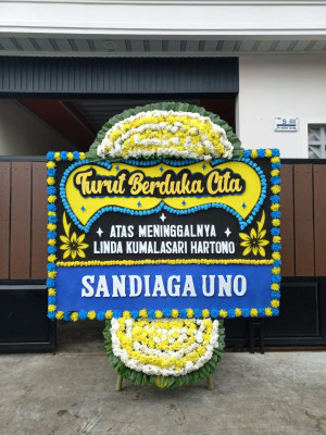 Papan Bunga Duka di Paiton